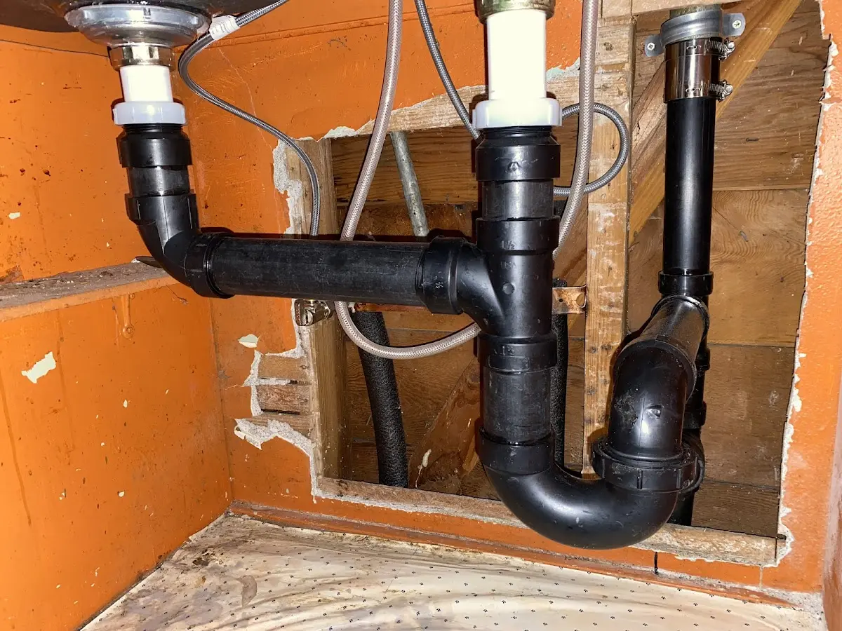 Professional Pipe Bursting equipment and tools on the job in Ashdown